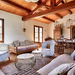 Ferienhaus Pour 10 Avec Piscine Et Jardin