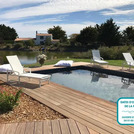 Vakantiehuis Pour 10 Avec Piscine Et Jardin